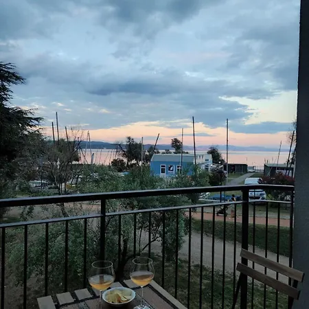 Ama Vivi Sorridi Apartment Marina Julia Exterior photo
